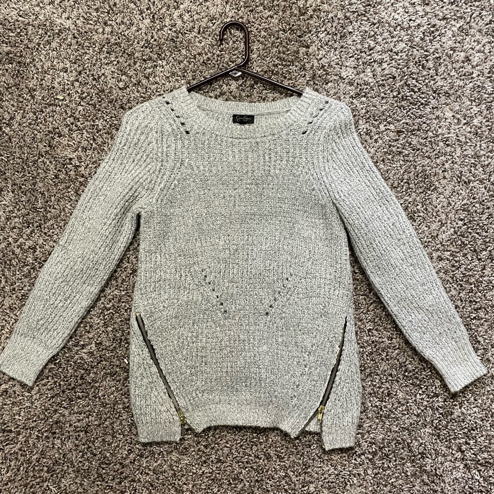 Gray sweater with 2 zippers on side